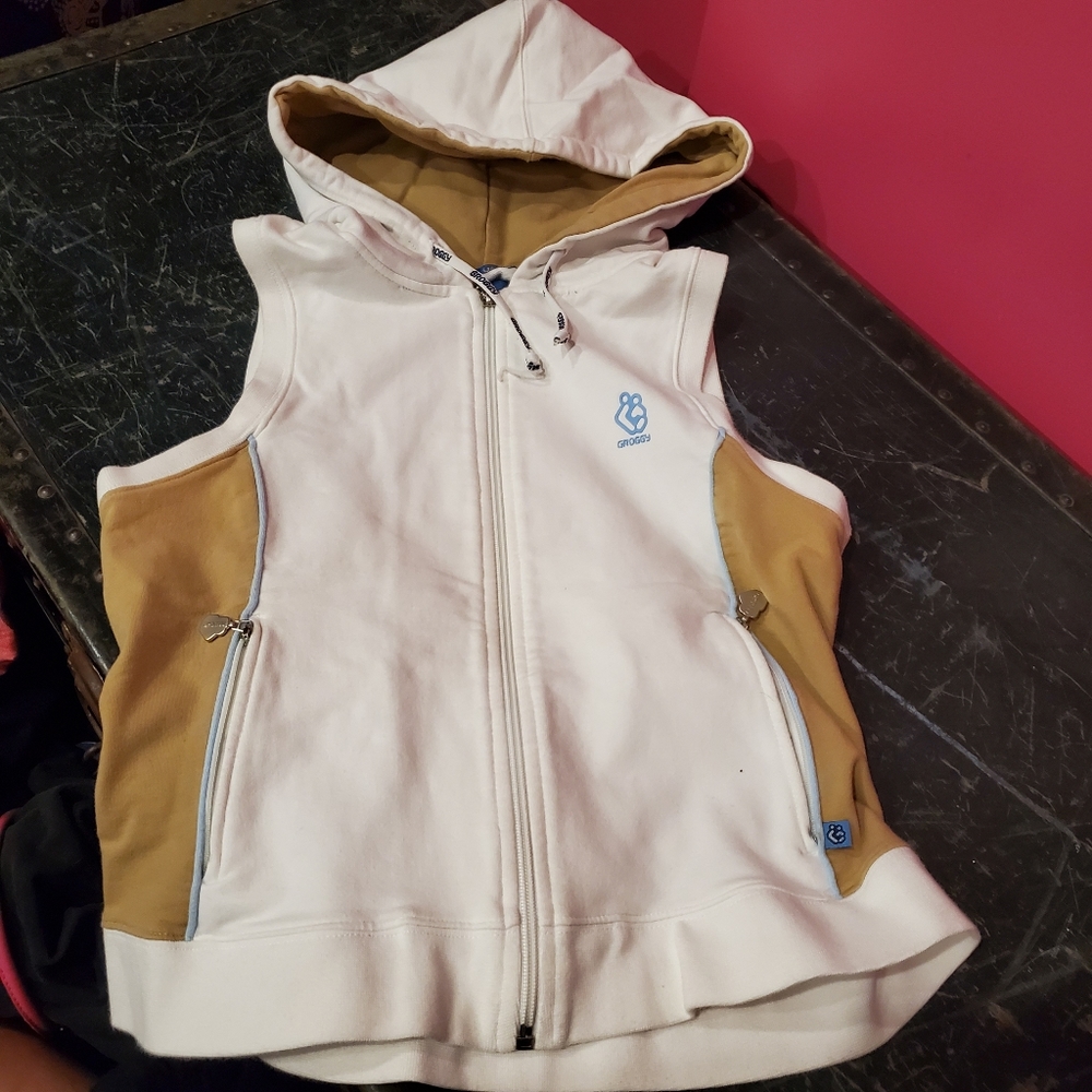 GROGGY Athletic Zip Up Vest